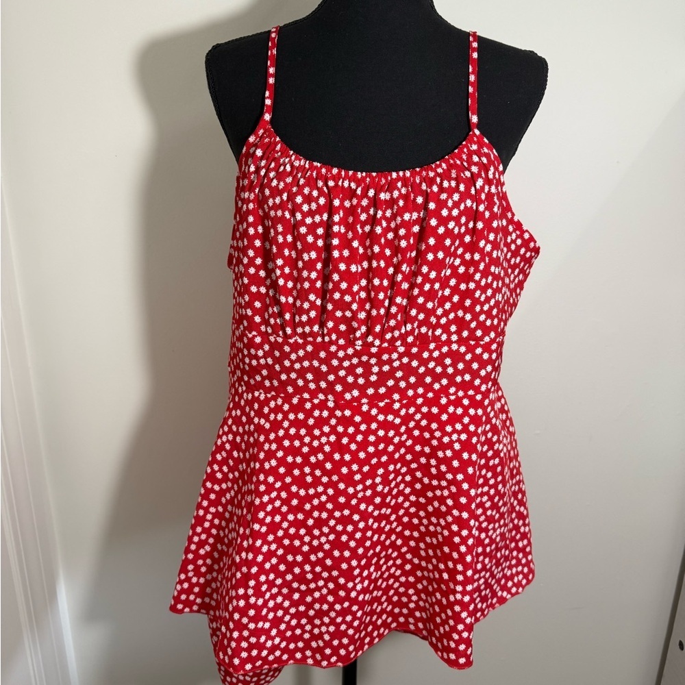 SHEIN Red Ruffled Skorts